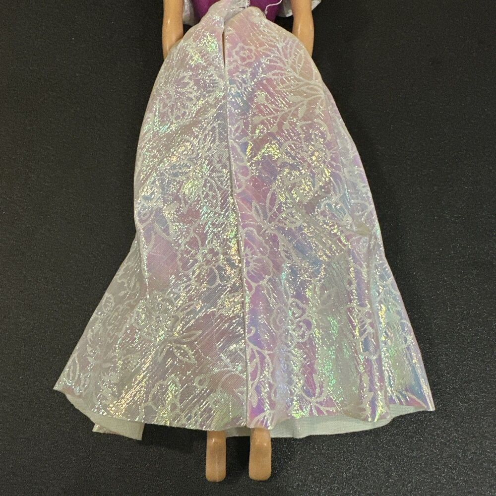 My First Barbie Doll Prettiest Princess Ever: Doll, Dress & Crown - Picture 11 of 13